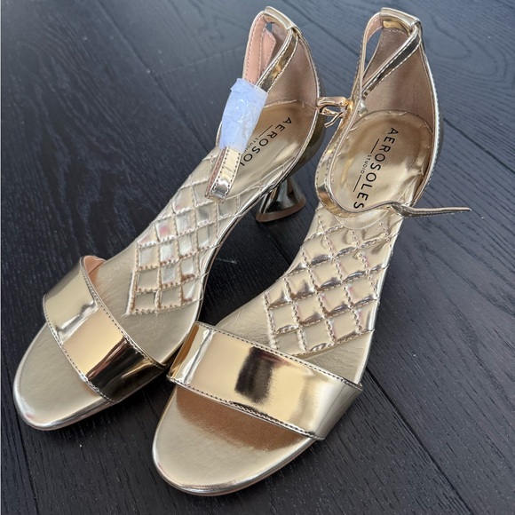 AEROSOLES Jazzy Heels Gold Size 6.5 - Picture 1 of 5
